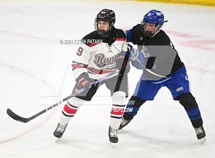 Thumbnail 2 in Darien vs. New Canaan (CIAC DI Semifinal) photogallery.