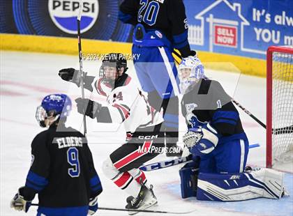 Thumbnail 2 in Darien vs. New Canaan (CIAC DI Semifinal) photogallery.