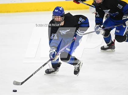 Thumbnail 3 in Darien vs. New Canaan (CIAC DI Semifinal) photogallery.