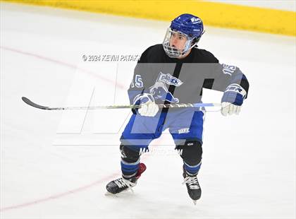 Thumbnail 1 in Darien vs. New Canaan (CIAC DI Semifinal) photogallery.