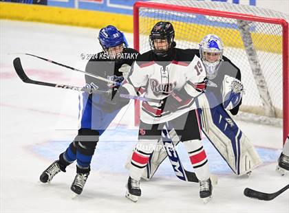 Thumbnail 2 in Darien vs. New Canaan (CIAC DI Semifinal) photogallery.
