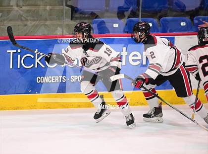 Thumbnail 3 in Darien vs. New Canaan (CIAC DI Semifinal) photogallery.