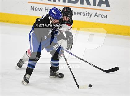 Thumbnail 2 in Darien vs. New Canaan (CIAC DI Semifinal) photogallery.