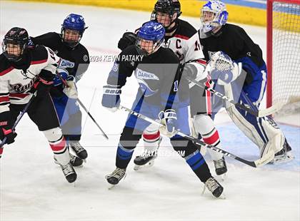 Thumbnail 2 in Darien vs. New Canaan (CIAC DI Semifinal) photogallery.