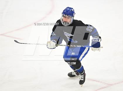 Thumbnail 3 in Darien vs. New Canaan (CIAC DI Semifinal) photogallery.