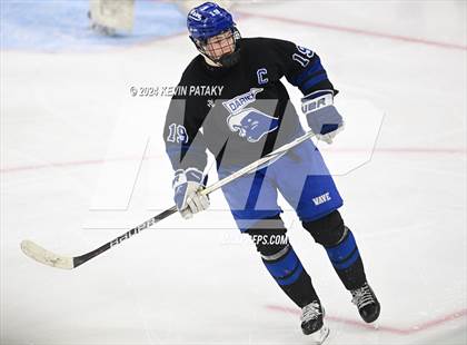 Thumbnail 1 in Darien vs. New Canaan (CIAC DI Semifinal) photogallery.