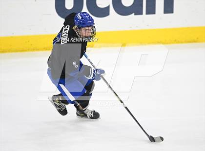Thumbnail 2 in Darien vs. New Canaan (CIAC DI Semifinal) photogallery.