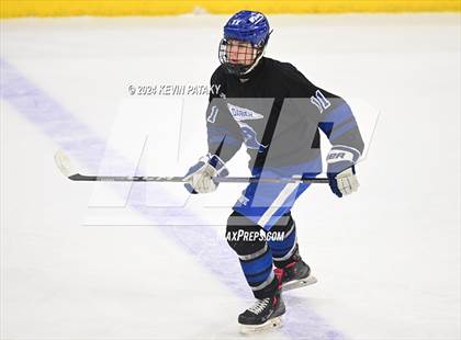 Thumbnail 2 in Darien vs. New Canaan (CIAC DI Semifinal) photogallery.