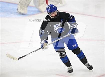 Thumbnail 1 in Darien vs. New Canaan (CIAC DI Semifinal) photogallery.