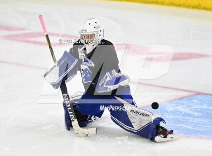 Thumbnail 1 in Darien vs. New Canaan (CIAC DI Semifinal) photogallery.
