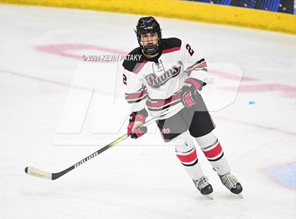Thumbnail 2 in Darien vs. New Canaan (CIAC DI Semifinal) photogallery.