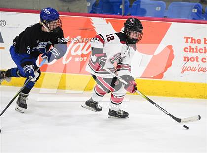 Thumbnail 2 in Darien vs. New Canaan (CIAC DI Semifinal) photogallery.