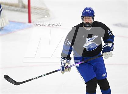Thumbnail 1 in Darien vs. New Canaan (CIAC DI Semifinal) photogallery.