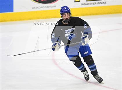Thumbnail 1 in Darien vs. New Canaan (CIAC DI Semifinal) photogallery.
