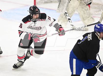 Thumbnail 2 in Darien vs. New Canaan (CIAC DI Semifinal) photogallery.