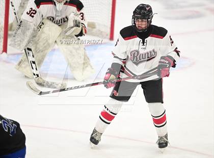 Thumbnail 1 in Darien vs. New Canaan (CIAC DI Semifinal) photogallery.