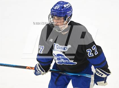 Thumbnail 1 in Darien vs. New Canaan (CIAC DI Semifinal) photogallery.