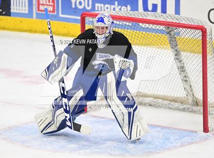 Thumbnail 1 in Darien vs. New Canaan (CIAC DI Semifinal) photogallery.