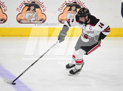 Thumbnail 1 in Darien vs. New Canaan (CIAC DI Semifinal) photogallery.