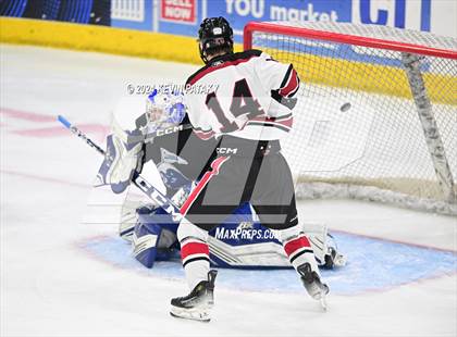 Thumbnail 1 in Darien vs. New Canaan (CIAC DI Semifinal) photogallery.