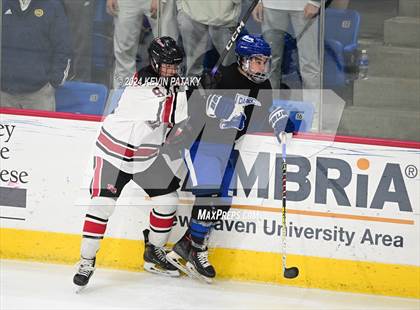Thumbnail 2 in Darien vs. New Canaan (CIAC DI Semifinal) photogallery.