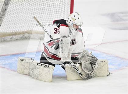 Thumbnail 3 in Darien vs. New Canaan (CIAC DI Semifinal) photogallery.
