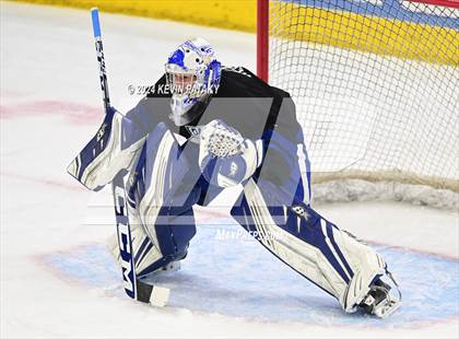 Thumbnail 3 in Darien vs. New Canaan (CIAC DI Semifinal) photogallery.