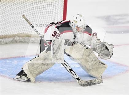 Thumbnail 2 in Darien vs. New Canaan (CIAC DI Semifinal) photogallery.