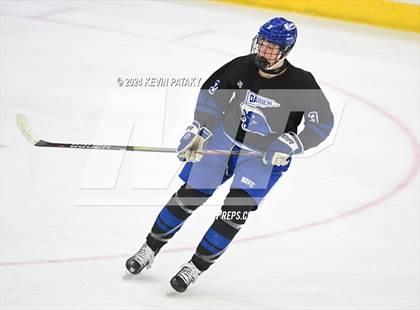 Thumbnail 2 in Darien vs. New Canaan (CIAC DI Semifinal) photogallery.
