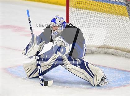 Thumbnail 1 in Darien vs. New Canaan (CIAC DI Semifinal) photogallery.