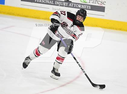 Thumbnail 2 in Darien vs. New Canaan (CIAC DI Semifinal) photogallery.