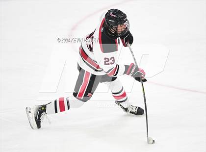 Thumbnail 1 in Darien vs. New Canaan (CIAC DI Semifinal) photogallery.