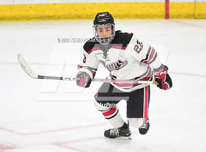 Thumbnail 2 in Darien vs. New Canaan (CIAC DI Semifinal) photogallery.