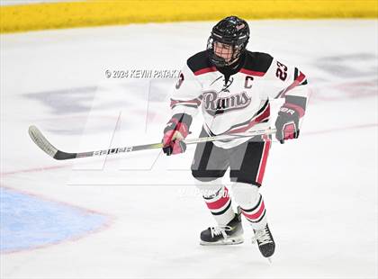 Thumbnail 2 in Darien vs. New Canaan (CIAC DI Semifinal) photogallery.
