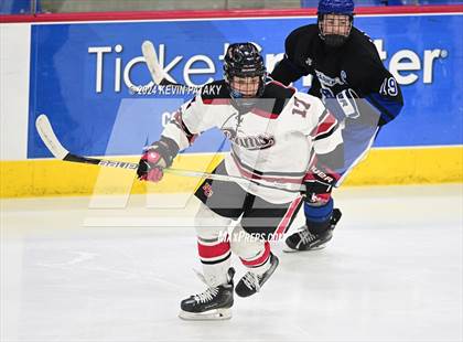 Thumbnail 1 in Darien vs. New Canaan (CIAC DI Semifinal) photogallery.