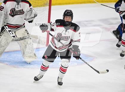 Thumbnail 1 in Darien vs. New Canaan (CIAC DI Semifinal) photogallery.