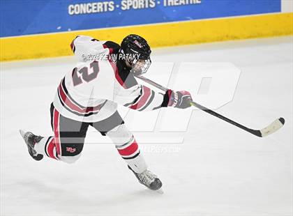 Thumbnail 1 in Darien vs. New Canaan (CIAC DI Semifinal) photogallery.