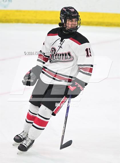Thumbnail 3 in Darien vs. New Canaan (CIAC DI Semifinal) photogallery.