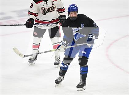 Thumbnail 3 in Darien vs. New Canaan (CIAC DI Semifinal) photogallery.