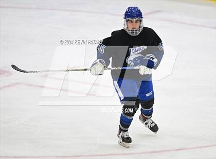 Thumbnail 2 in Darien vs. New Canaan (CIAC DI Semifinal) photogallery.