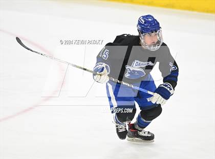 Thumbnail 3 in Darien vs. New Canaan (CIAC DI Semifinal) photogallery.