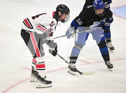 Thumbnail 2 in Darien vs. New Canaan (CIAC DI Semifinal) photogallery.
