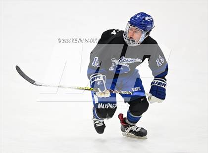 Thumbnail 1 in Darien vs. New Canaan (CIAC DI Semifinal) photogallery.