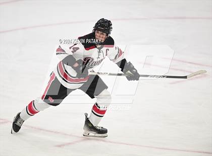 Thumbnail 3 in Darien vs. New Canaan (CIAC DI Semifinal) photogallery.