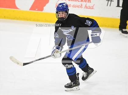 Thumbnail 3 in Darien vs. New Canaan (CIAC DI Semifinal) photogallery.