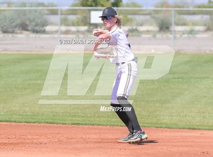 Thumbnail 3 in Chinle vs Round Valley (Epic Tournament) photogallery.