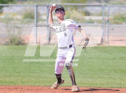 Thumbnail 2 in Chinle vs Round Valley (Epic Tournament) photogallery.
