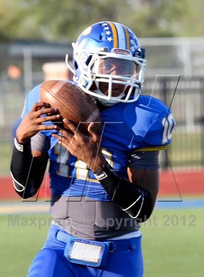 Thumbnail 2 in Waxahachie @ Corsicana photogallery.