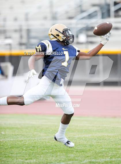 Thumbnail 1 in Desert Vista vs Pinnacle (Scrimmage) photogallery.