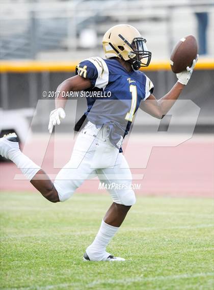 Thumbnail 2 in Desert Vista vs Pinnacle (Scrimmage) photogallery.